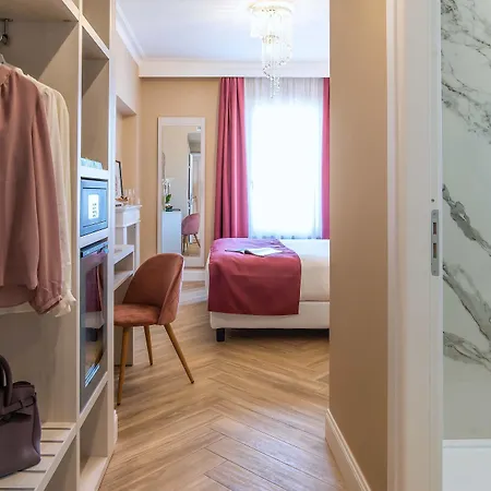 The Boutique 3*