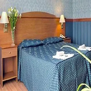 The Boutique 3* Rom
