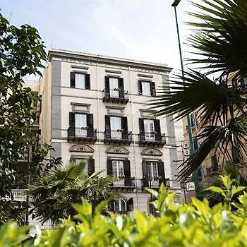 The Boutique Rom