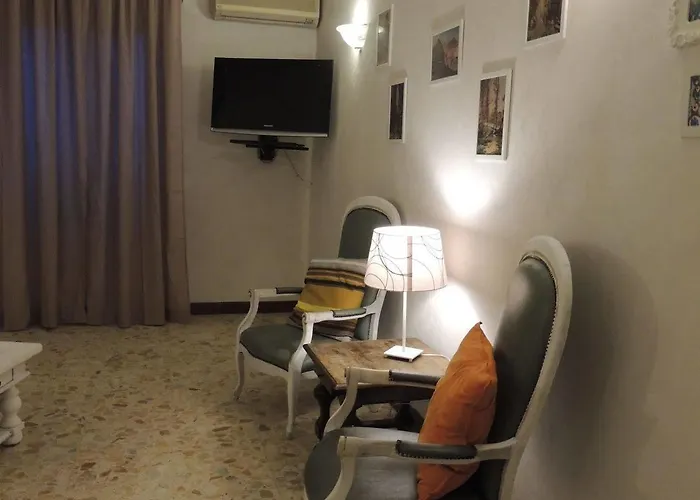 Отель The Boutique